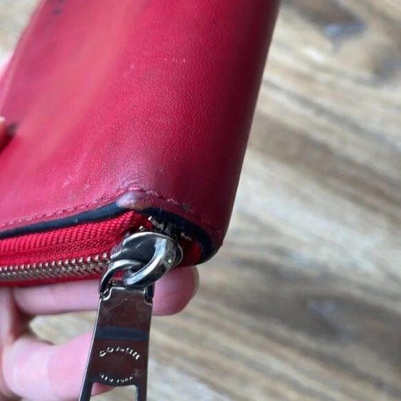 Coach x Peanuts Snoopy & Woodstock Red Zip-Around Leather Wallet - *Worn* - Picture 14 of 16